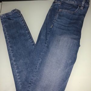 AEO super skinny blue jeans